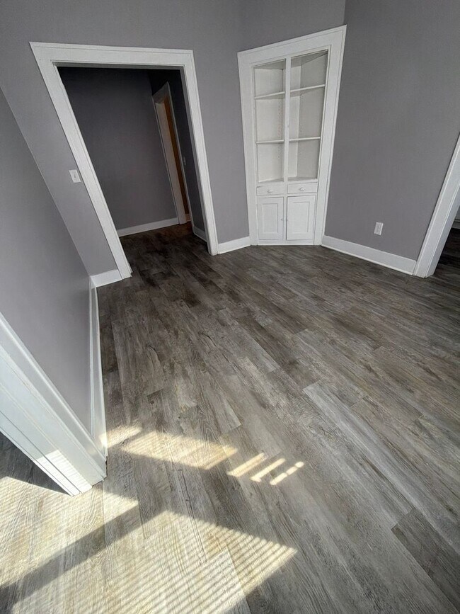 Building Photo - Chestnut St