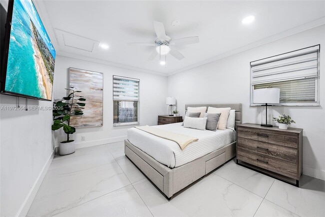 Building Photo - 4912 S Kay St