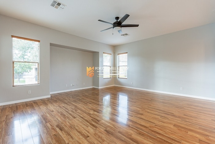 Building Photo - 13354 W San Miguel Ave