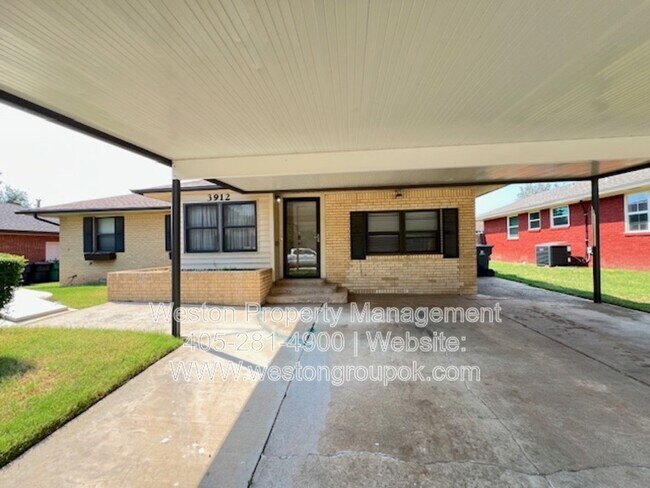 Building Photo - 3912 NW 56th St