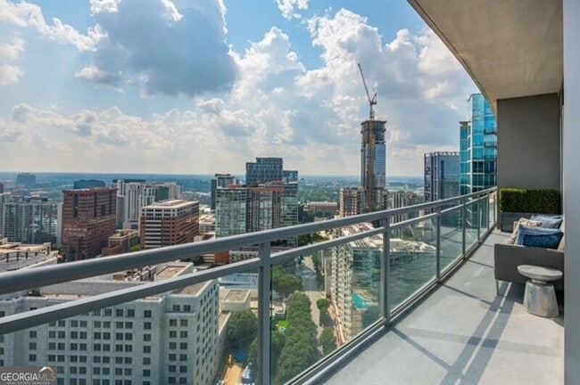 Building Photo - 1065 Peachtree St NE