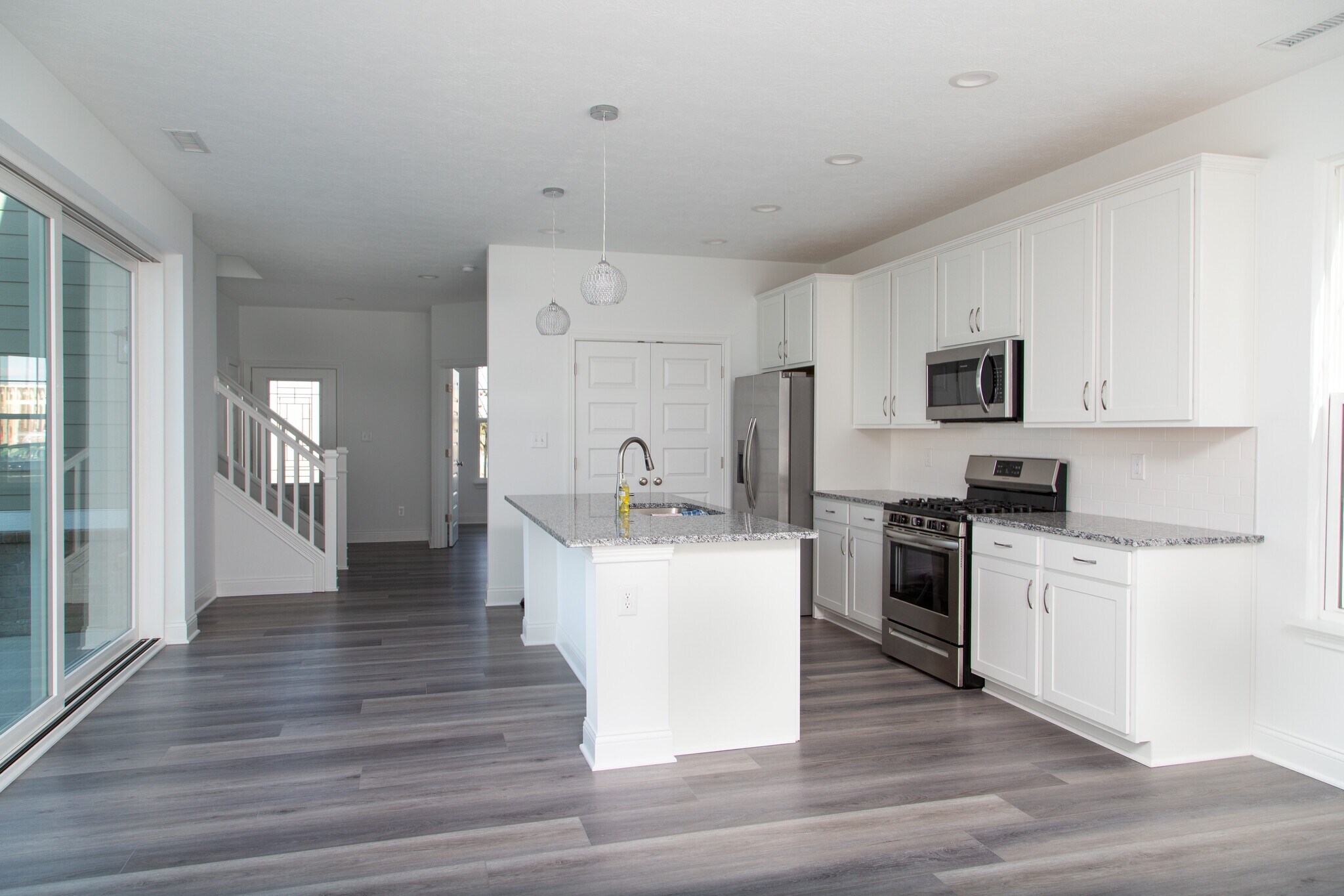 Building Photo - 14275 Larson Dr