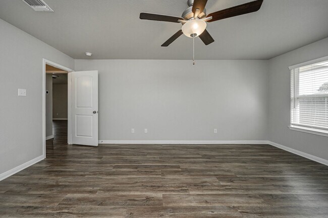 Building Photo - 2219 Terrilyn Ct