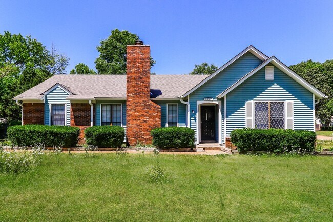 Building Photo - 4475 Window Dr