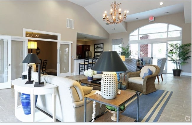Interior Photo - Clairmont at Campostella I