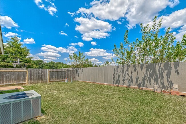 Building Photo - 22138 Orchard Dale Dr