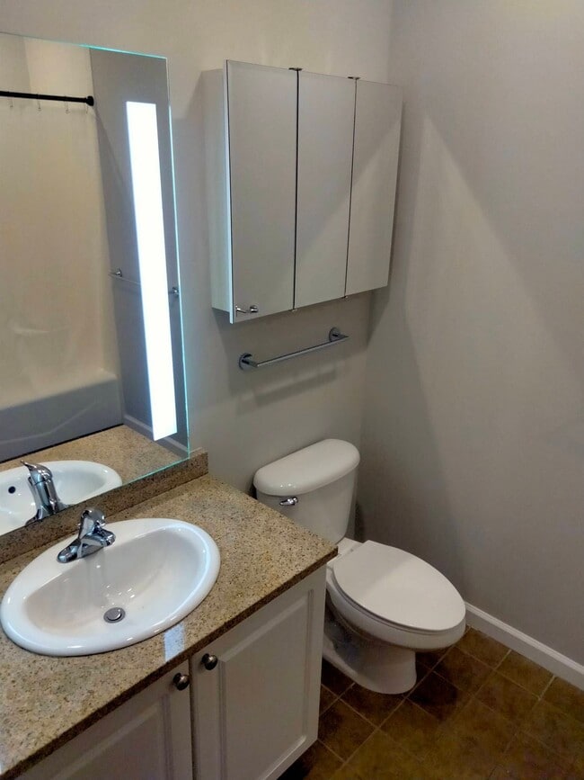 Building Photo - 44 Imlay St