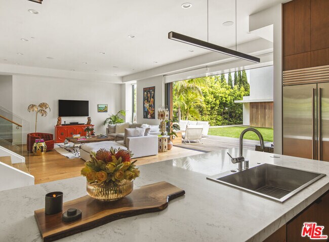 Building Photo - 12662 Rose Ave