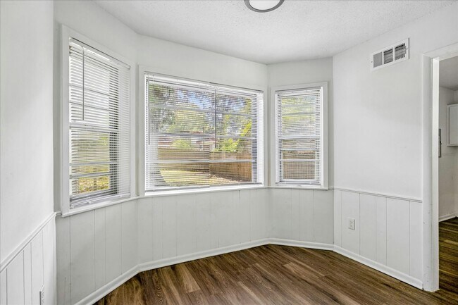 Building Photo - 3844 Marston Rd