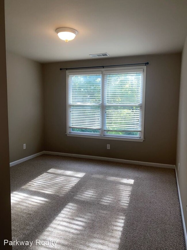 Building Photo - 3 br, 2.5 bath House - 2526 Acton Park Lane