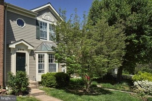 Building Photo - 6212 Adelay Ct W