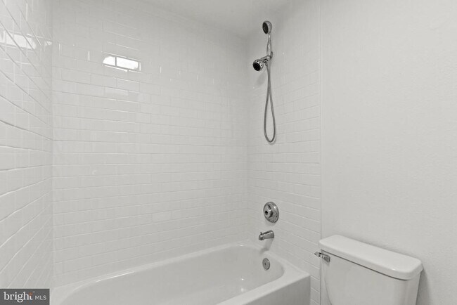 Building Photo - 1530 Spring Gate Dr.