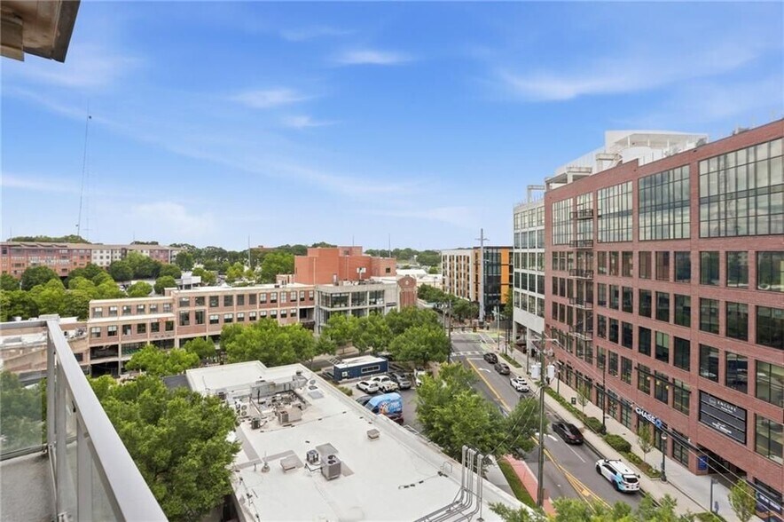 Building Photo - 1100 Howell Mill Rd NW