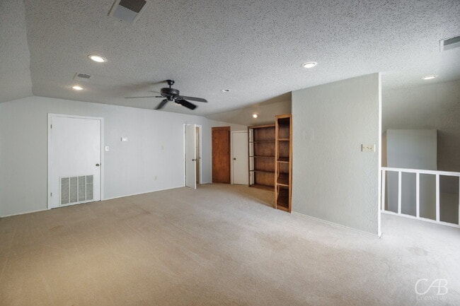 Building Photo - For Lease