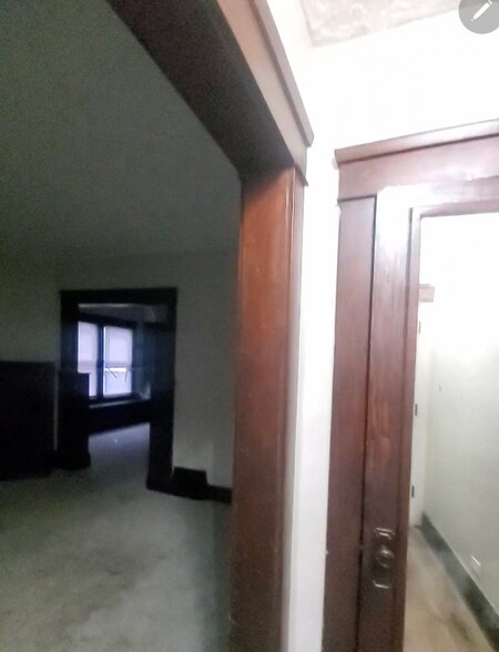 Building Photo - 1189 E 145th St