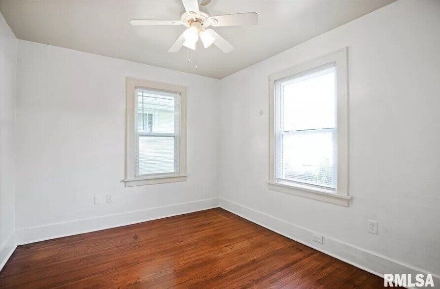 2nd bedroom on main floor. - 1029 W Monroe St