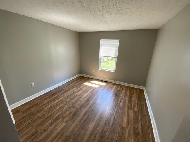 Building Photo - 5009 Cherry Creek Pkwy S