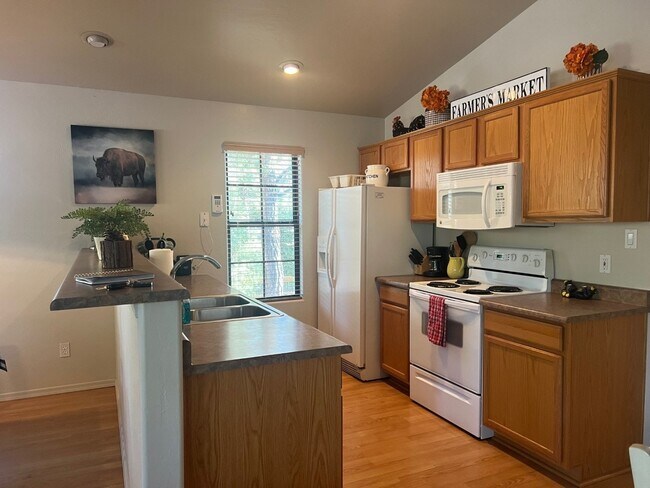 Building Photo - 2689 Palomino Trail