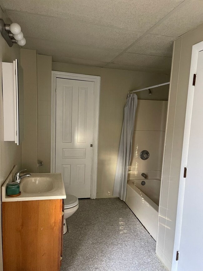 Building Photo - Three bedroom home in Beautiful Carlisle area
