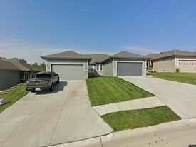 Building Photo - 16070 Hadan Dr