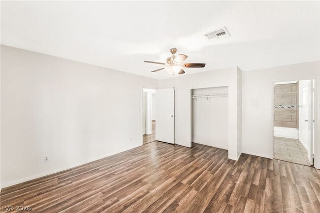 Building Photo - 4960 E Mohave Ave