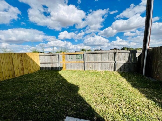 Building Photo - 14 Nassau St