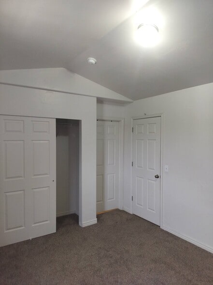 Building Photo - 2128 W 2180 N