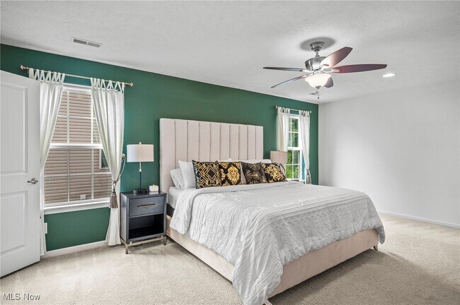 Building Photo - 3071 Liberty Ledges Dr