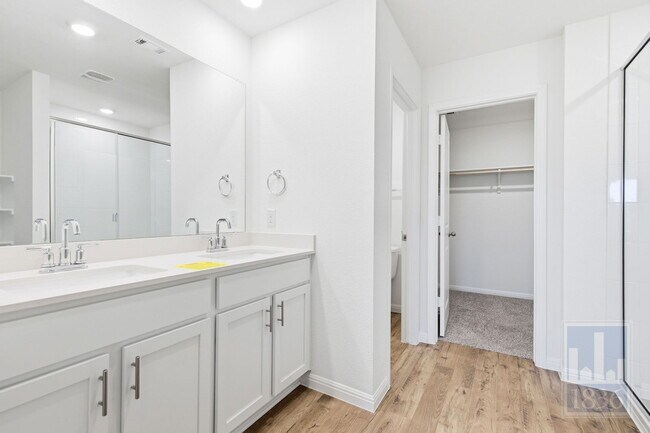 Building Photo - 1932 Marlin Spike Dr