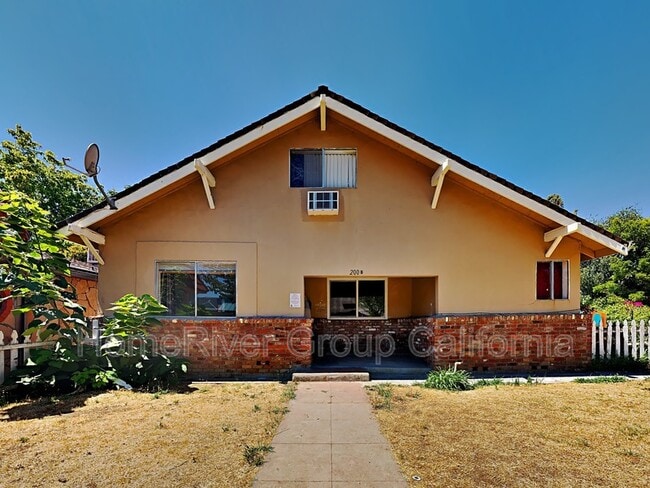 Primary Photo - 200 Riverside Ave