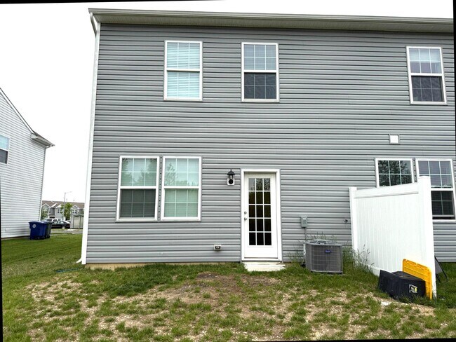 Building Photo - 173 Mazzeo Dr