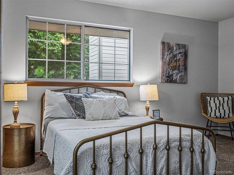 Building Photo - 1018 9th St