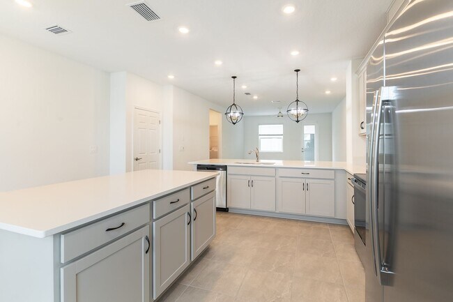 Building Photo - Brand New 3-Bed 2.5-Bath Town Home - Simply Must be Seen!