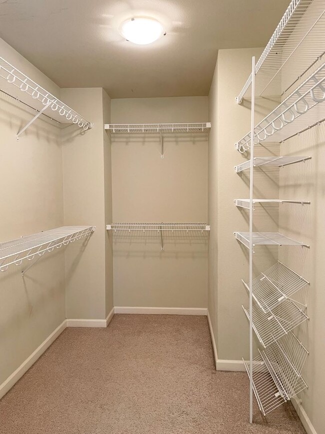 Building Photo - Beautiful 3 Bed 2.5 Bath Home in Redmond