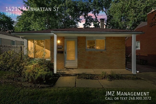 Building Photo - 14210 Manhattan St