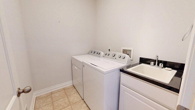 Building Photo - 12832 Nautica Ct