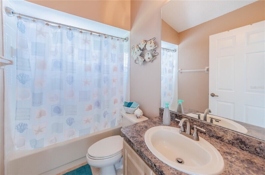 Full bath - 9413 Summerbreeze Ter