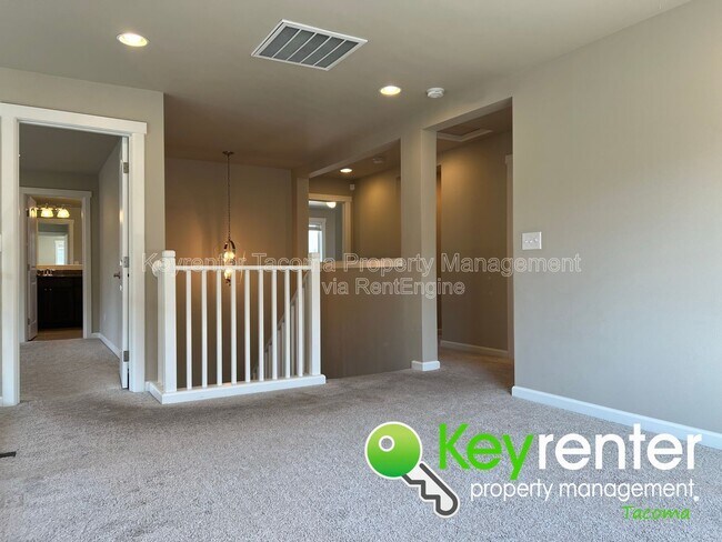 Building Photo - 16128-16181 81 Ave E