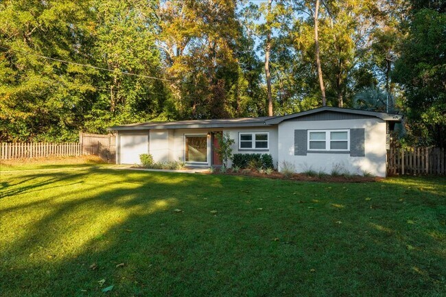 Building Photo - 3 Bed / 2 Bath in Levy Park