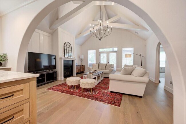 Building Photo - 4001 Stone Hl Ln