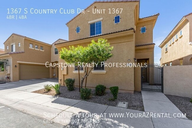 Building Photo - 1367 S Country Club Dr