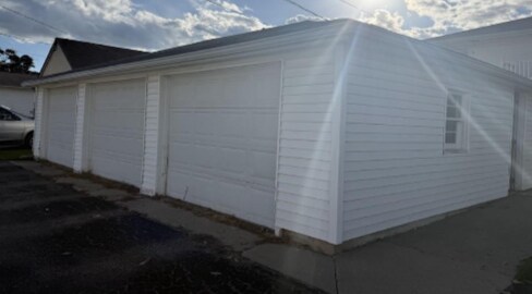 Garage - 135 S John St
