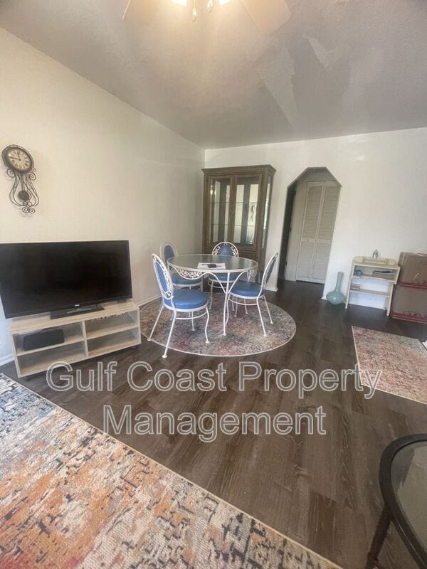 Building Photo - 25068 Harbor View Rd