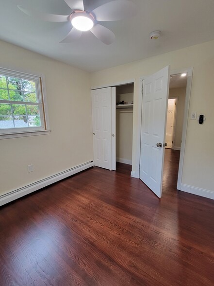 Building Photo - 936 Durham Rd