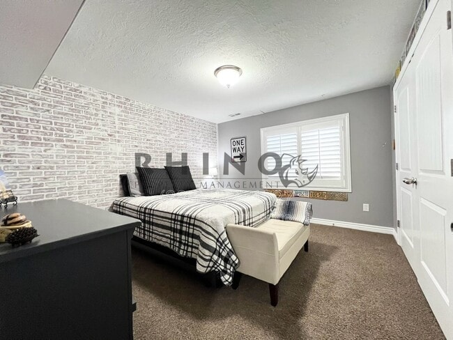 Building Photo - 4921 W Weatherwood Ln