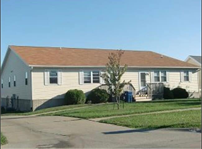 Building Photo - 3015 Harmony Ln