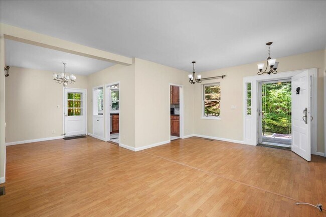 Building Photo - Elegant Multi-Level Brick Residence with Outdoor Oasis