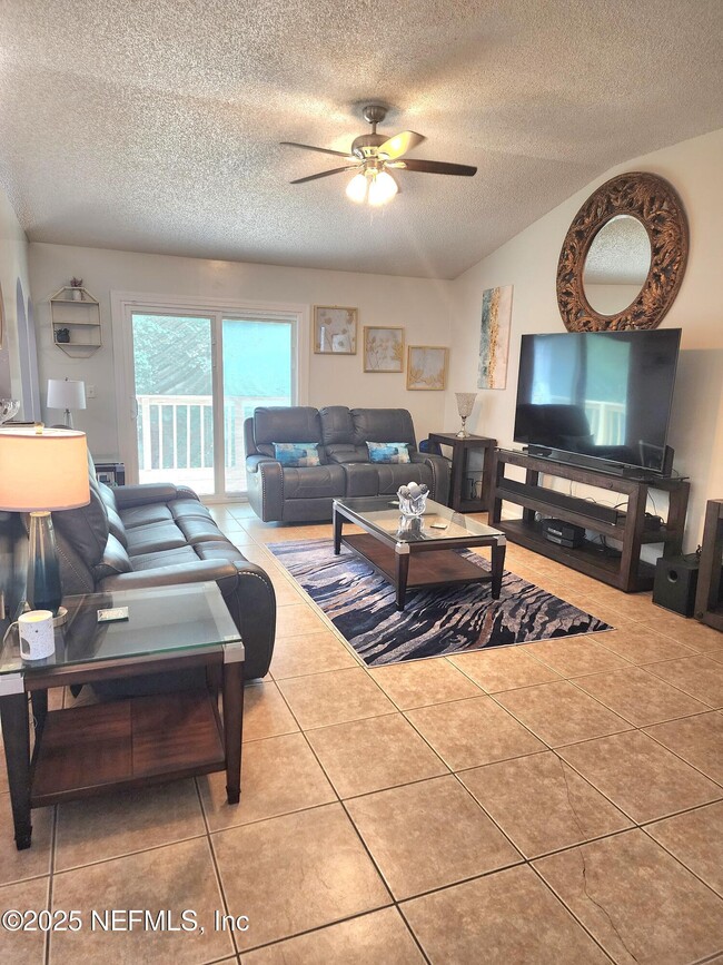 Building Photo - 9254 Topohill Ct