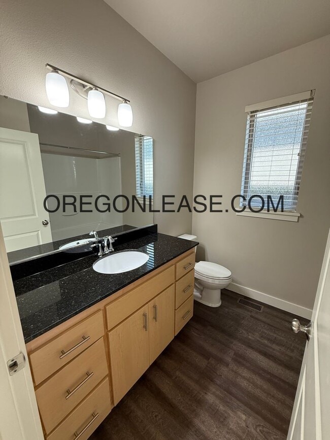 Building Photo - 3bed 2bath Cal Young Area home