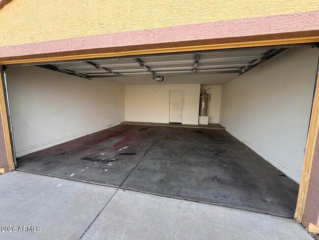 Building Photo - 12809 W Dreyfus Dr